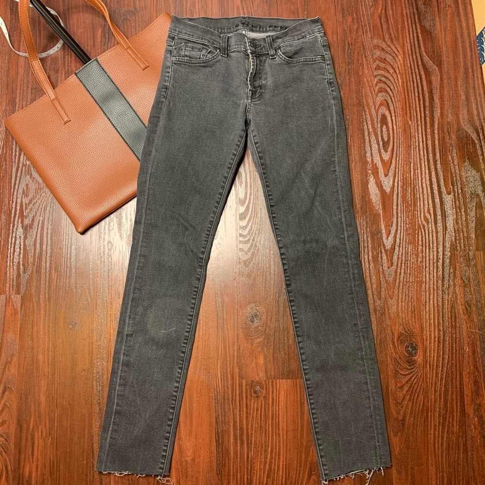 7 for all Mankind Roxanne raw hem ankle je…